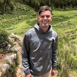 Meet your Posher, Troy